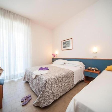 Hotel Taormina Riccione Kültér fotó