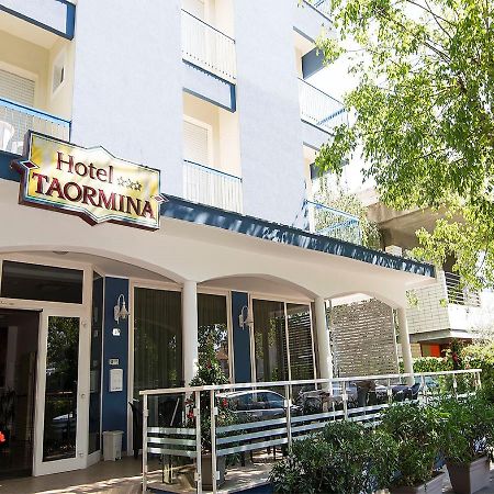 Hotel Taormina Riccione Kültér fotó