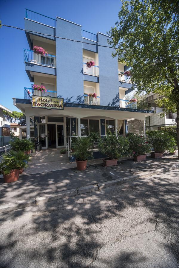 Hotel Taormina Riccione Kültér fotó