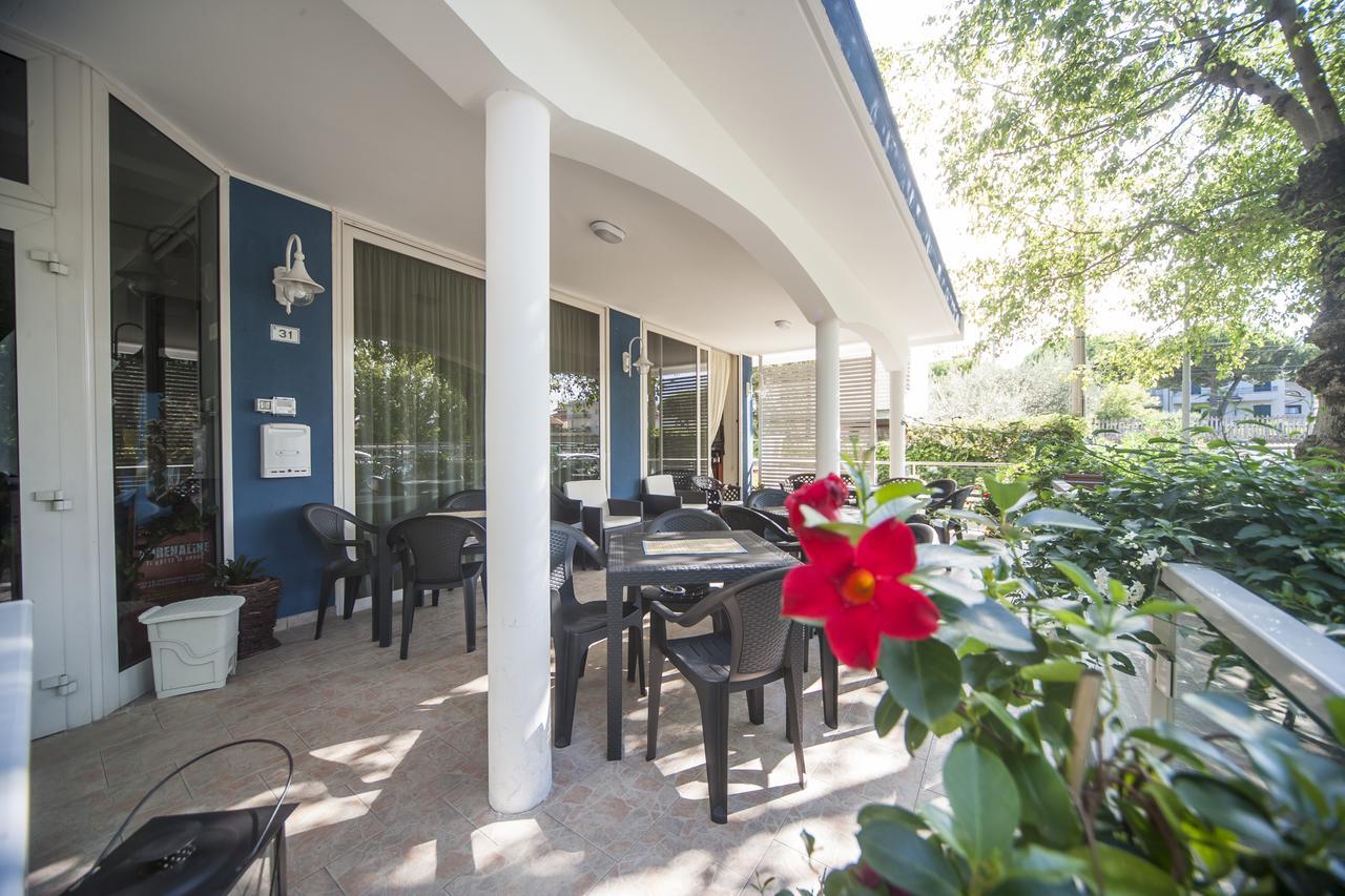 Hotel Taormina Riccione Kültér fotó