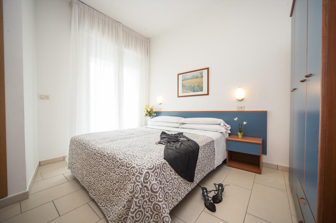 Hotel Taormina Riccione Kültér fotó